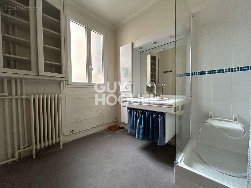 Appartement à PARIS-6E