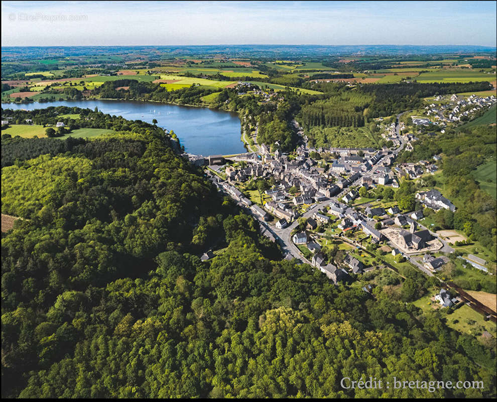 Appartement à JUGON-LES-LACS