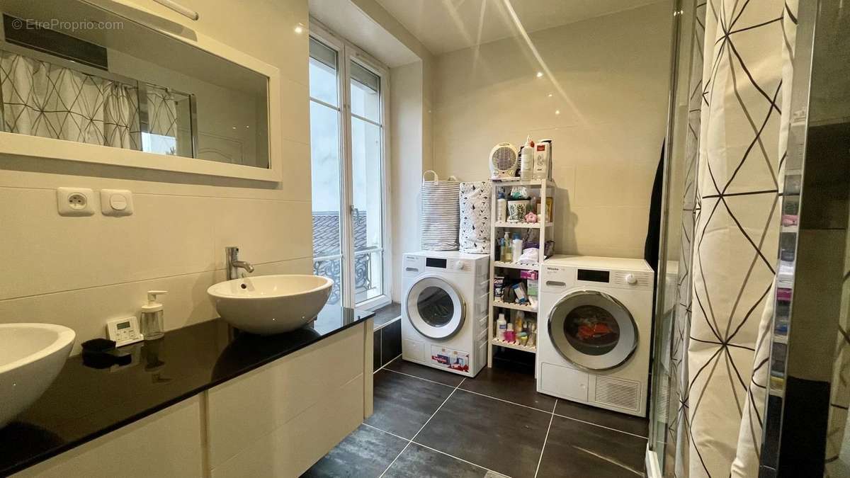 Appartement à LE RAINCY