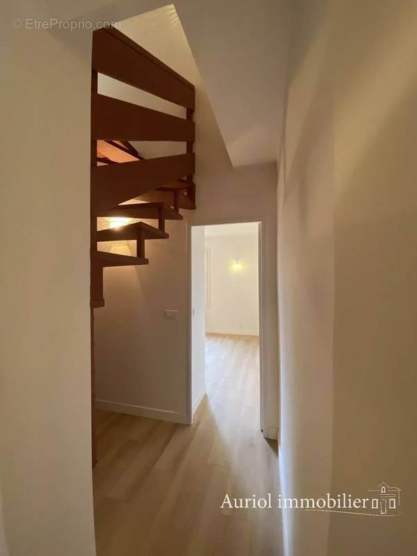 Appartement à AURIOL