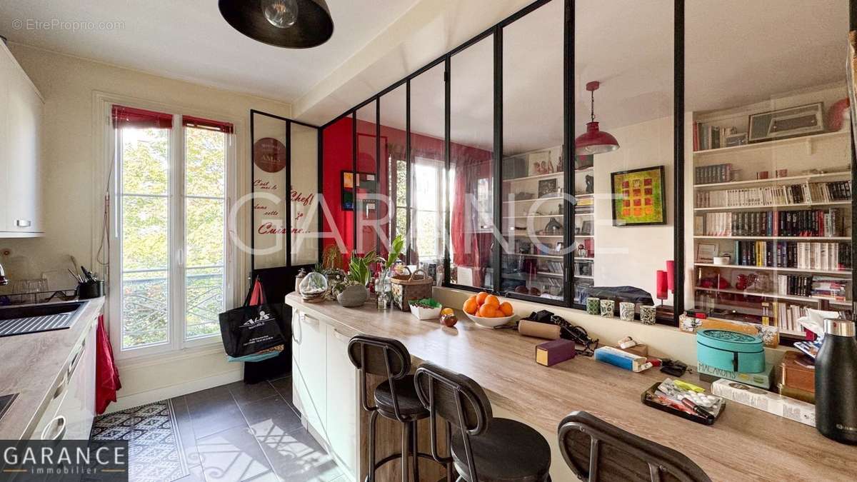 Appartement à PARIS-12E