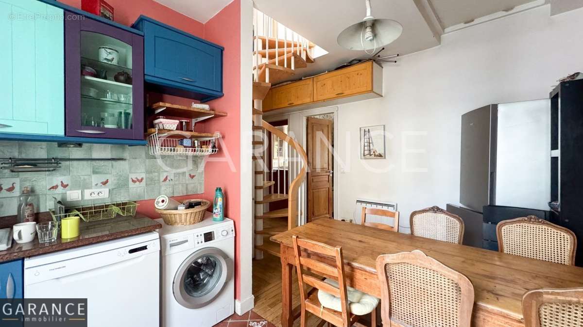 Appartement à PARIS-12E