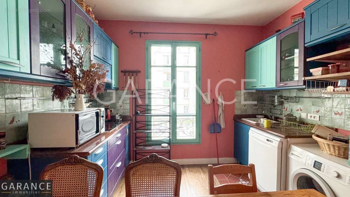 Appartement à PARIS-12E