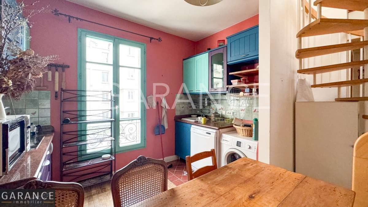 Appartement à PARIS-12E