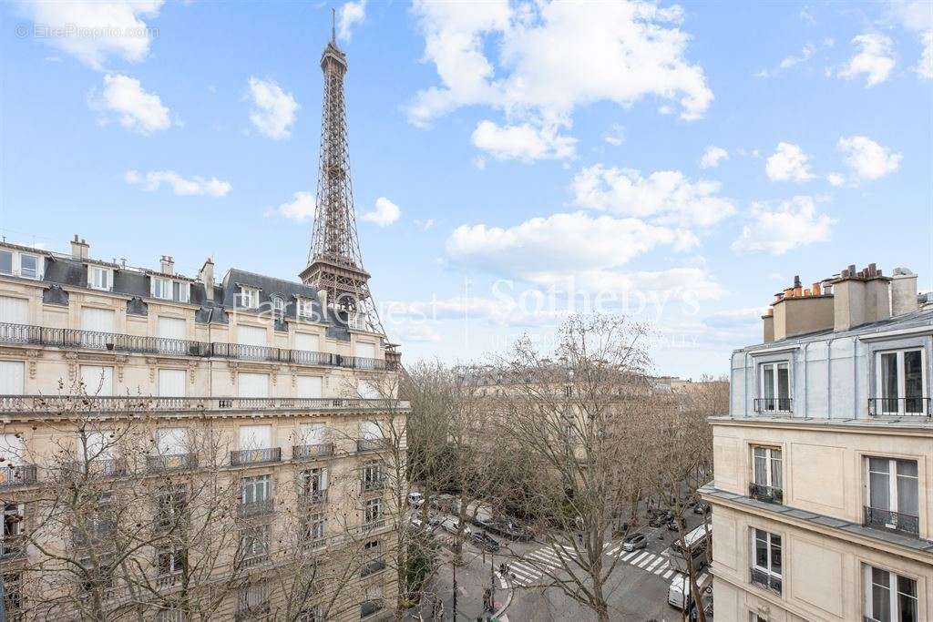 Appartement à PARIS-7E