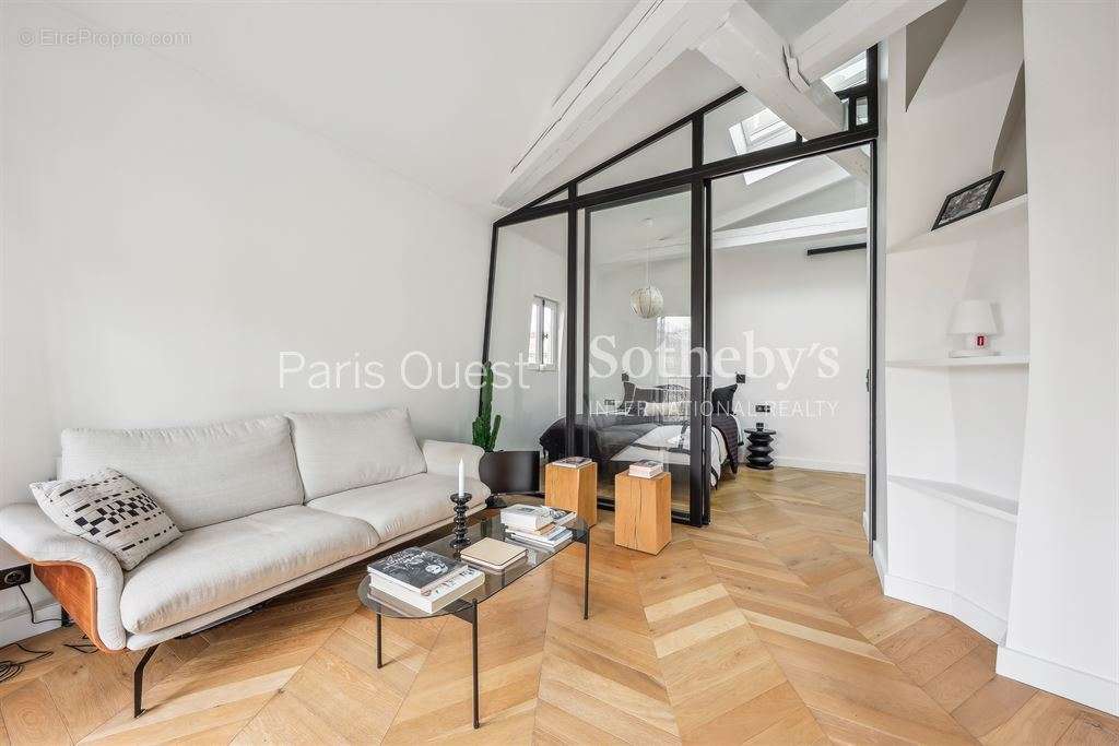 Appartement à PARIS-7E