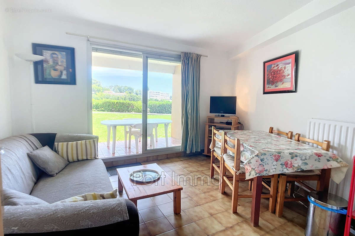 Appartement à VILLENEUVE-LOUBET