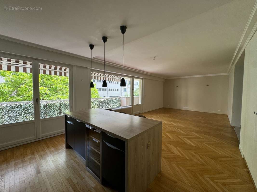 Appartement à LYON-6E