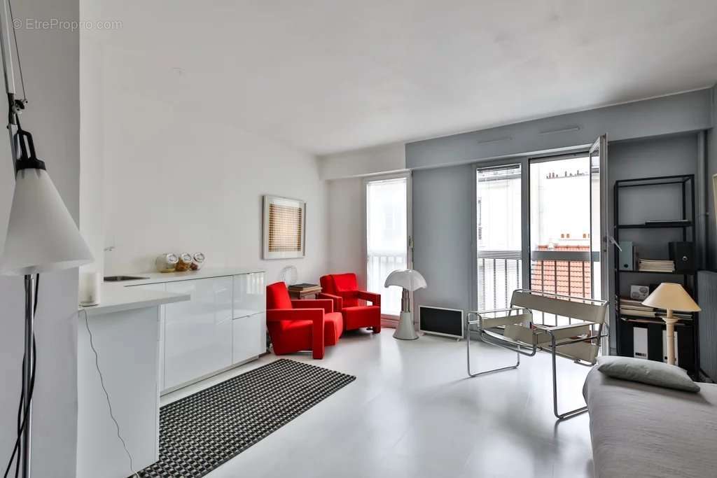 Appartement à PARIS-18E