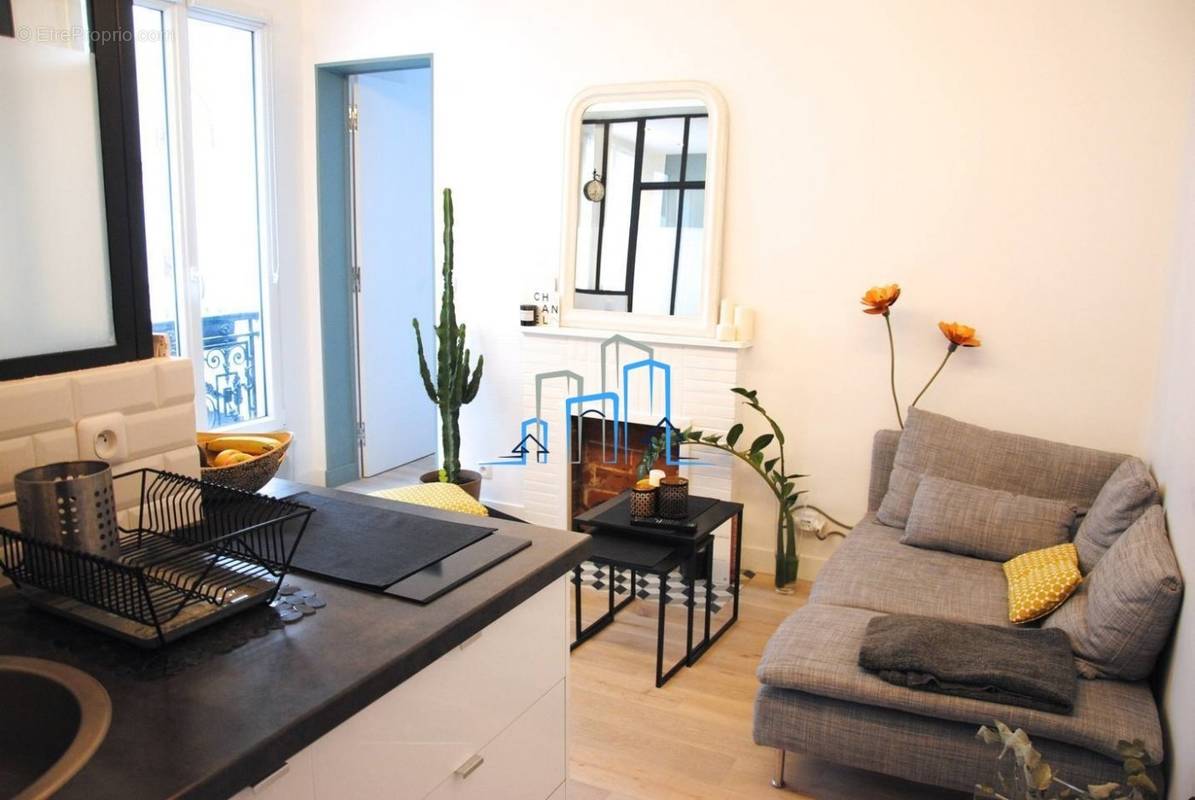 Appartement à PARIS-11E