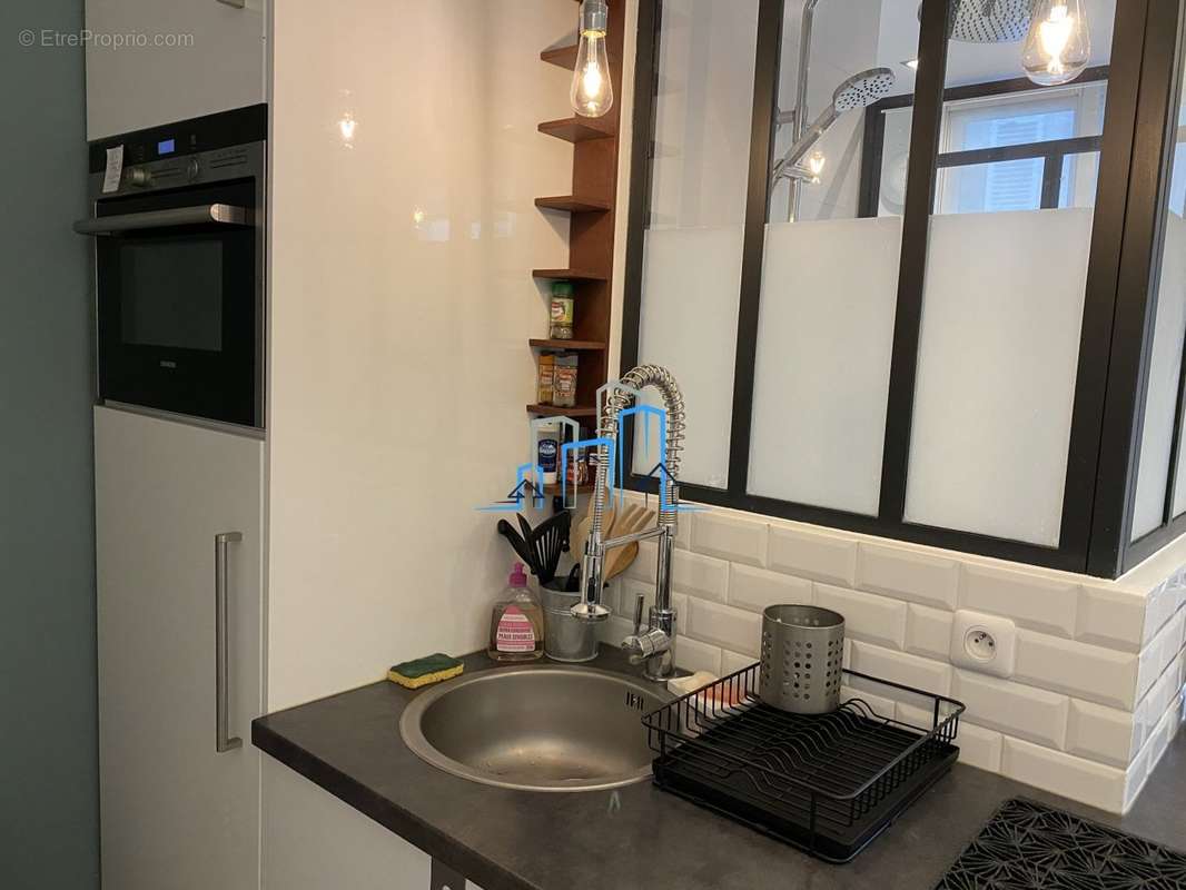 Appartement à PARIS-11E