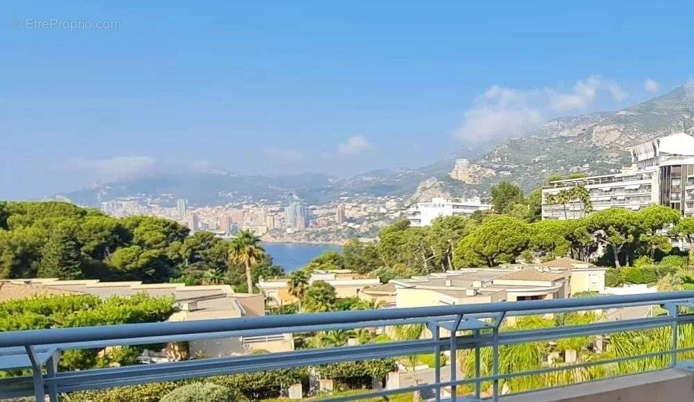 Appartement à ROQUEBRUNE-CAP-MARTIN