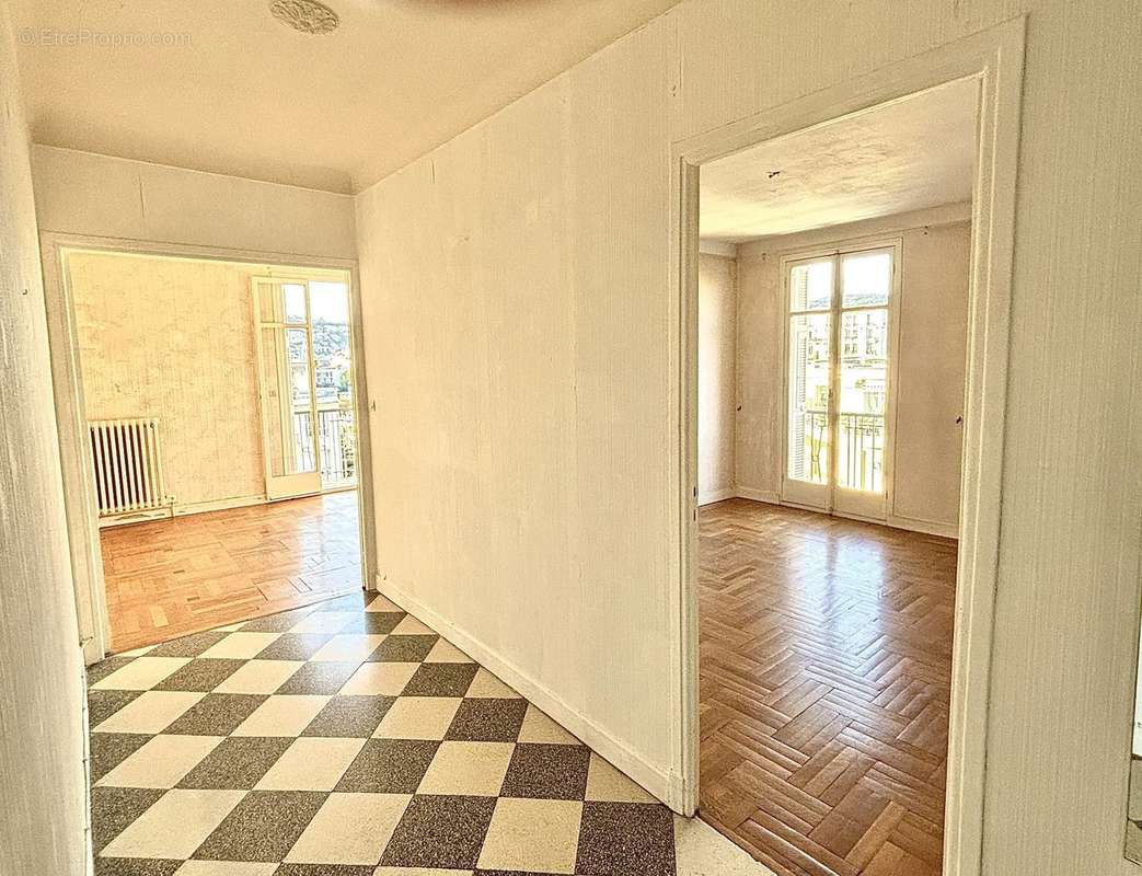 Appartement à NICE