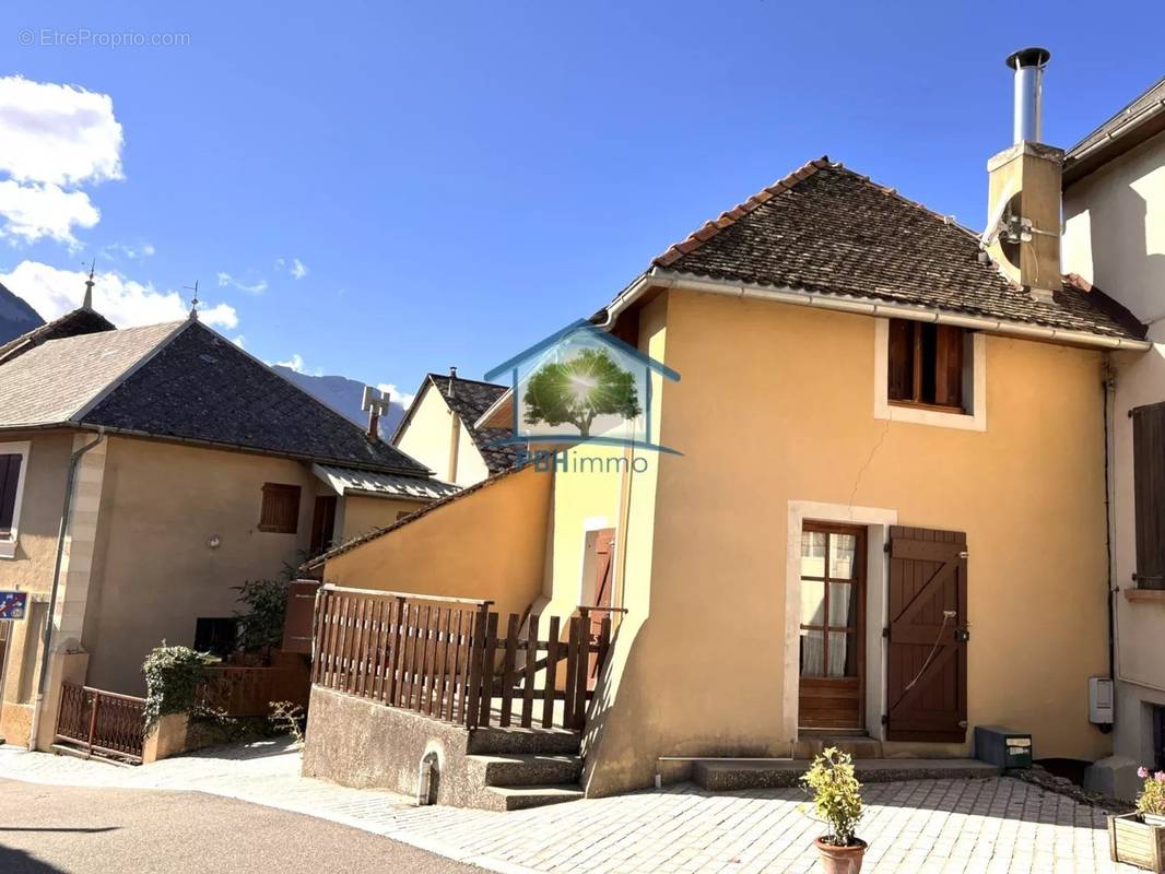 Appartement à SAINT-BONNET-EN-CHAMPSAUR