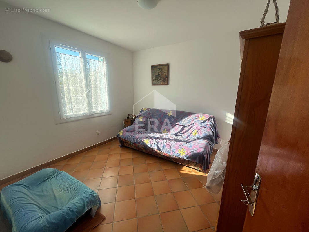 Appartement à MALIJAI