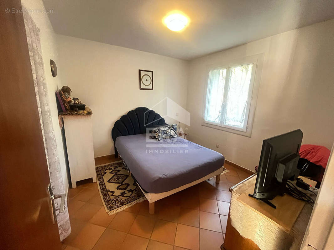 Appartement à MALIJAI