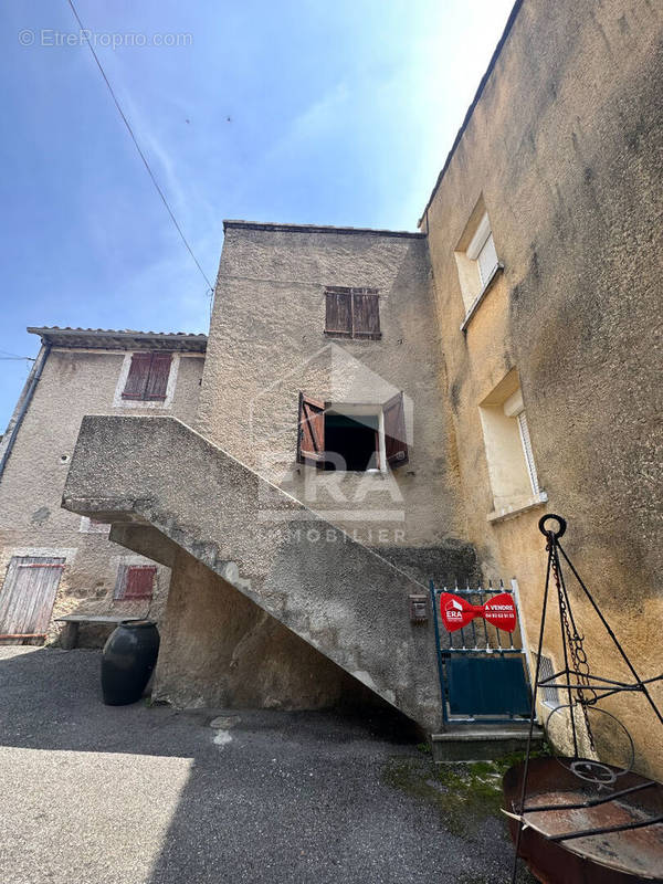 Maison à SAINT-ETIENNE-LES-ORGUES