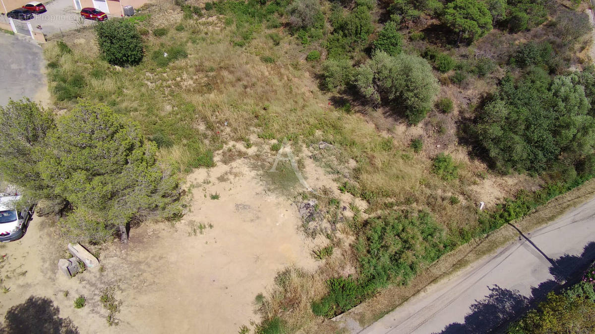 Terrain à NARBONNE