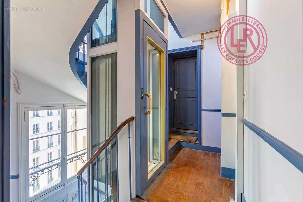 Appartement à PARIS-3E