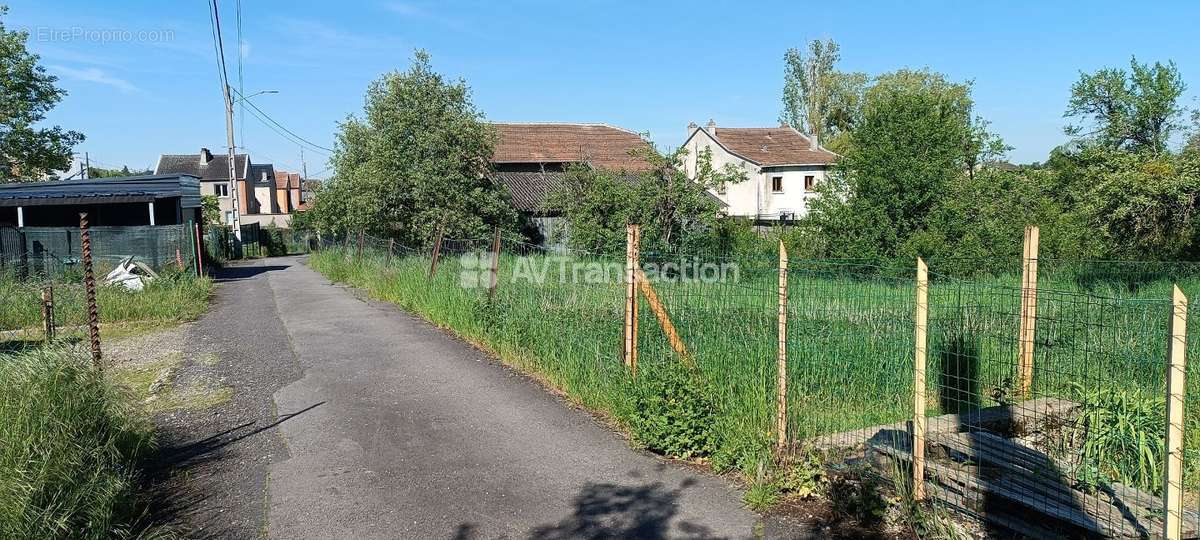 Terrain à BOULIGNY