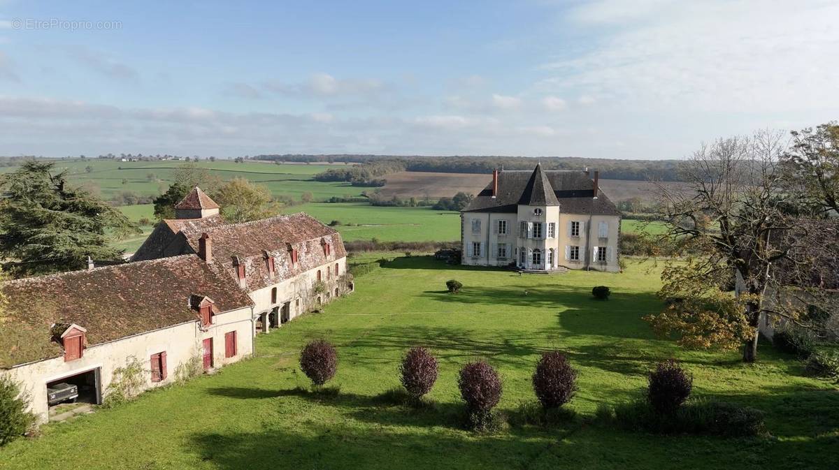 Maison à CHAMPVERT