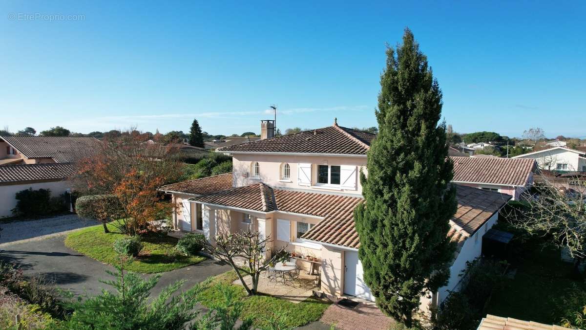 Maison à GUJAN-MESTRAS