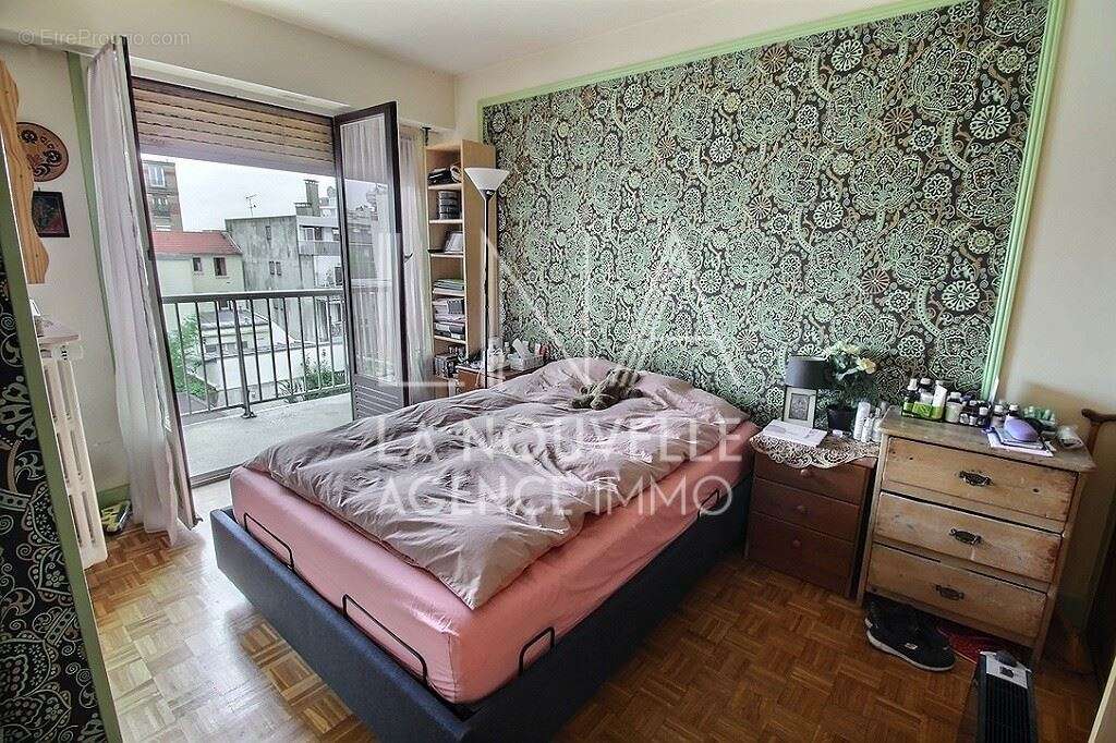 Appartement à LES LILAS