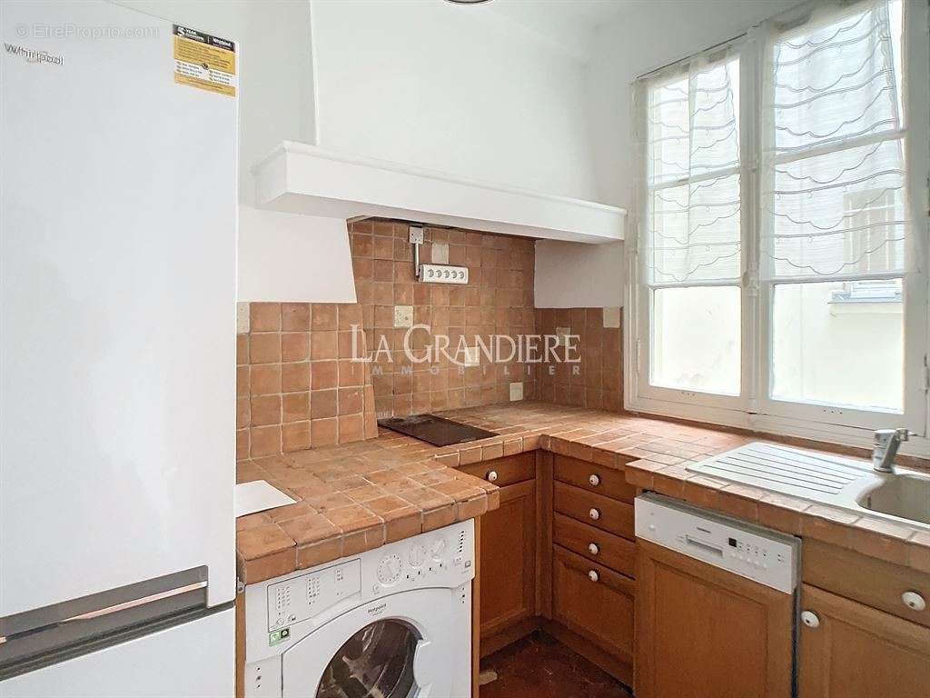 Cuisine - Appartement à PARIS-16E