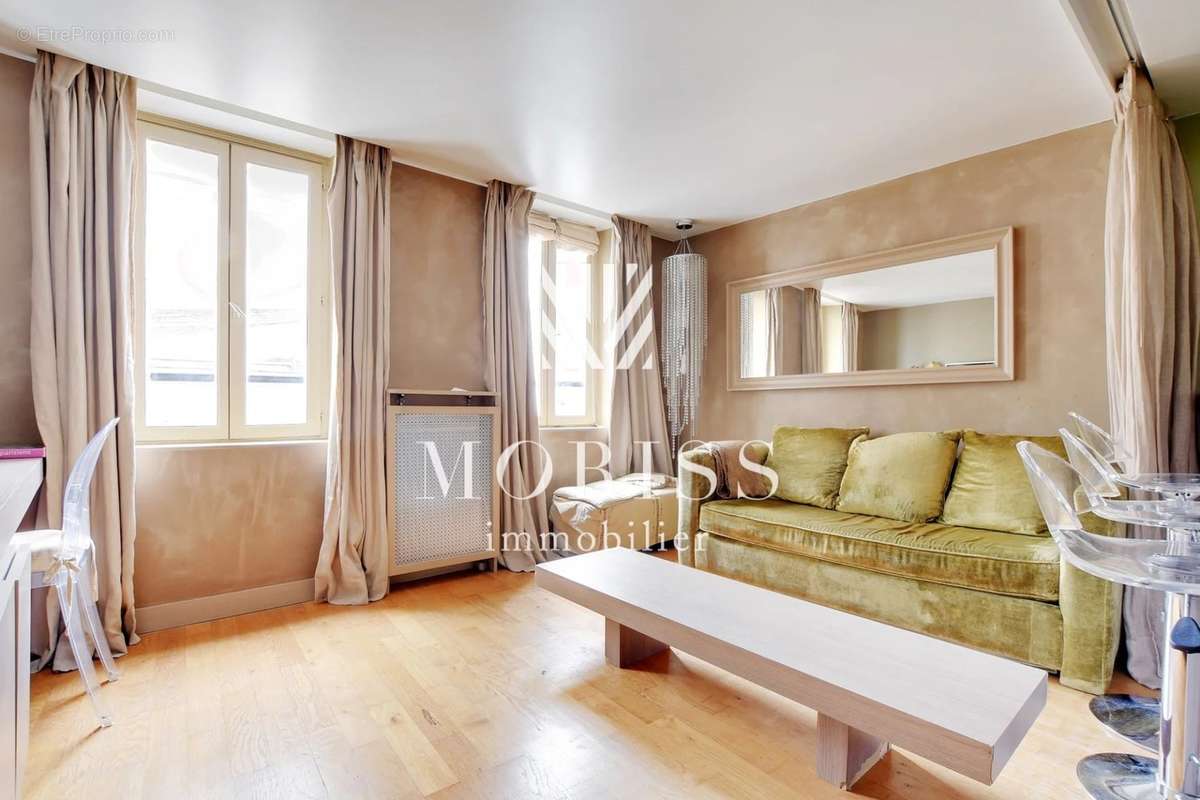 Appartement à PARIS-5E