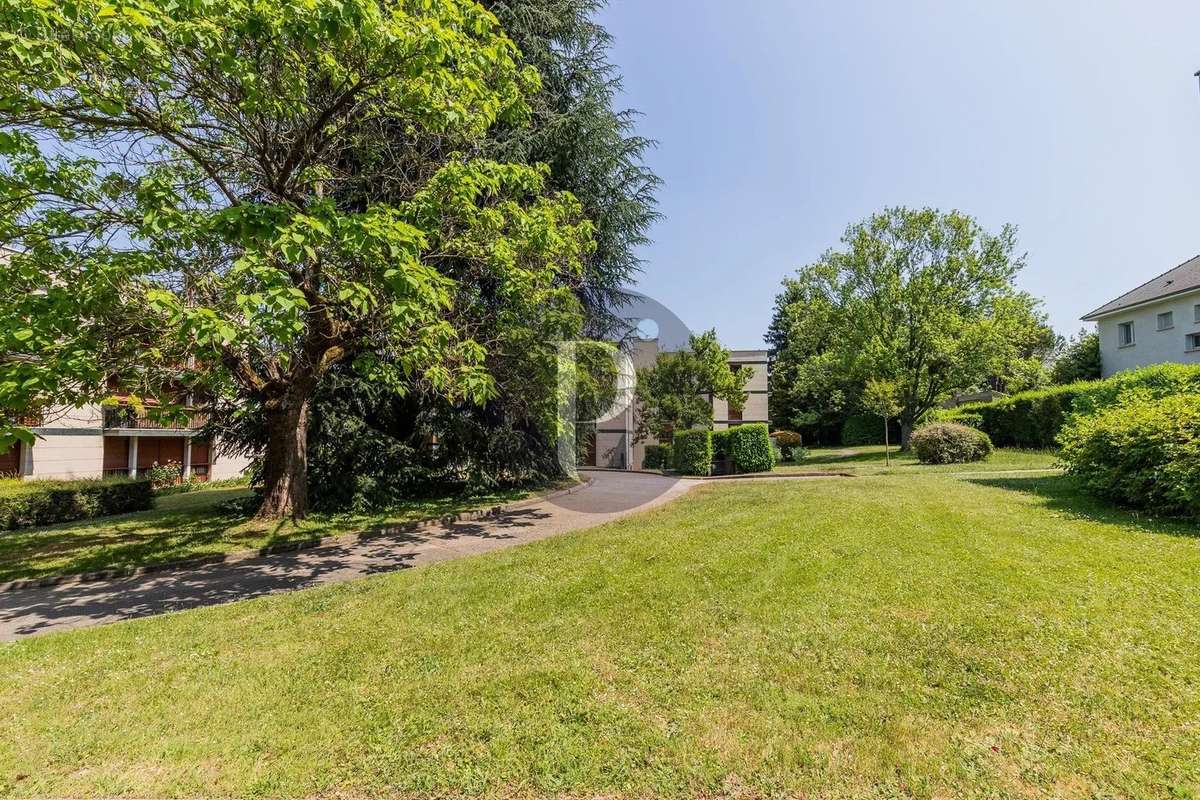 Appartement à CHATENAY-MALABRY