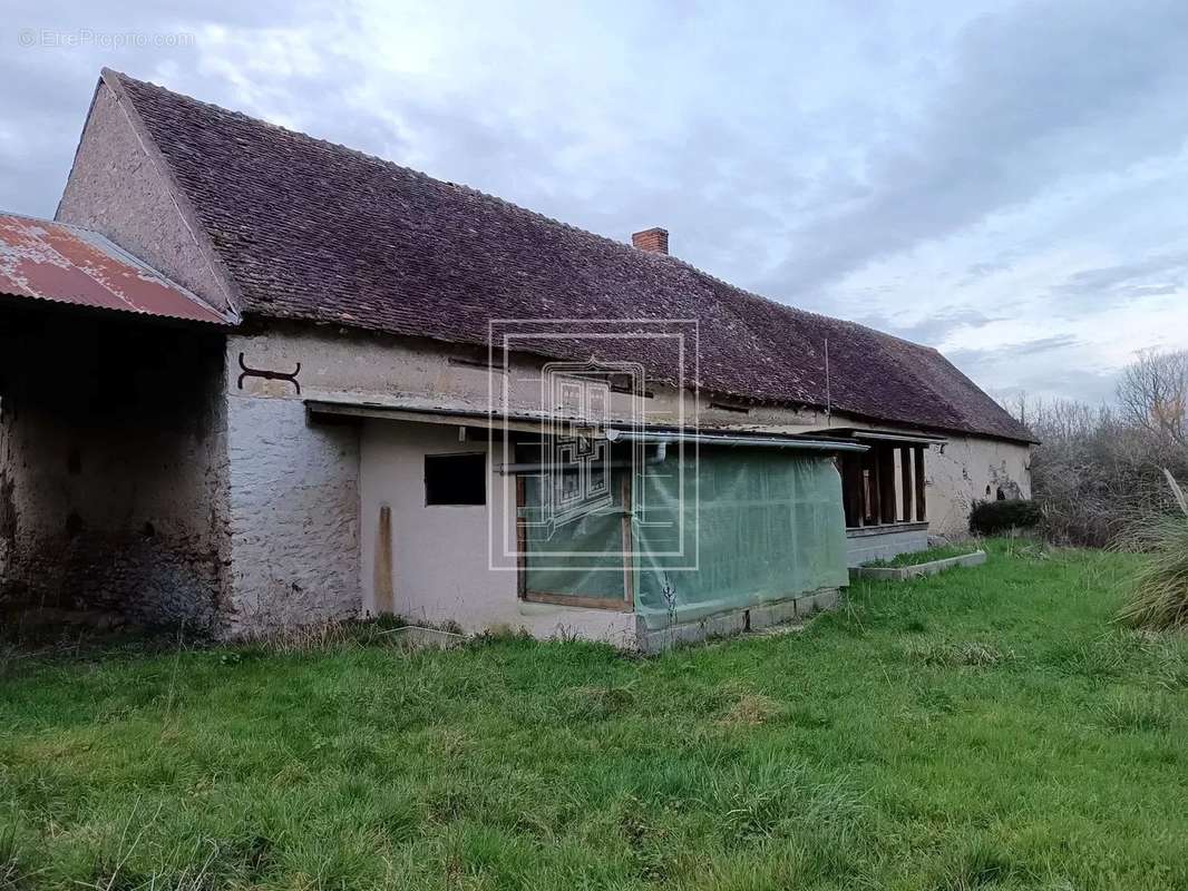 Maison à GIEVRES