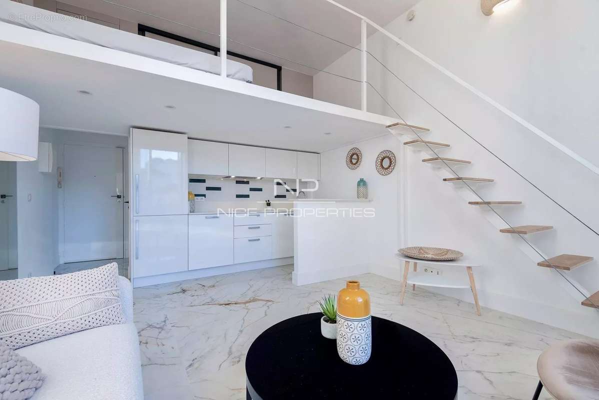 Appartement à NICE