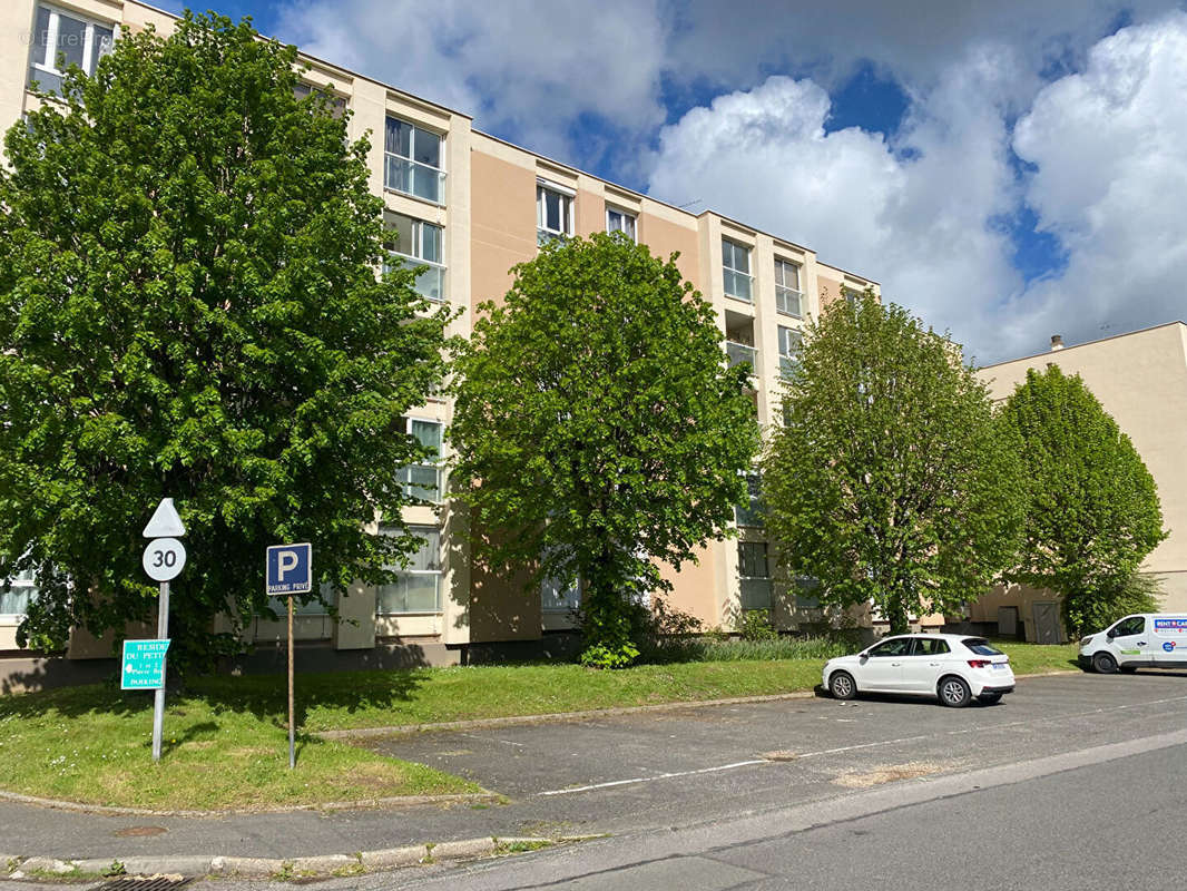 Appartement à BOIS-D&#039;ARCY