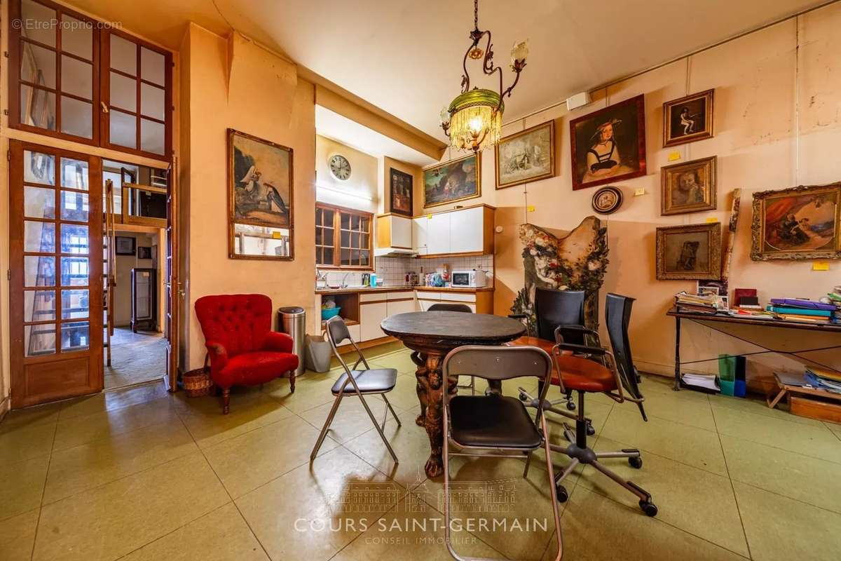 Appartement à PARIS-10E