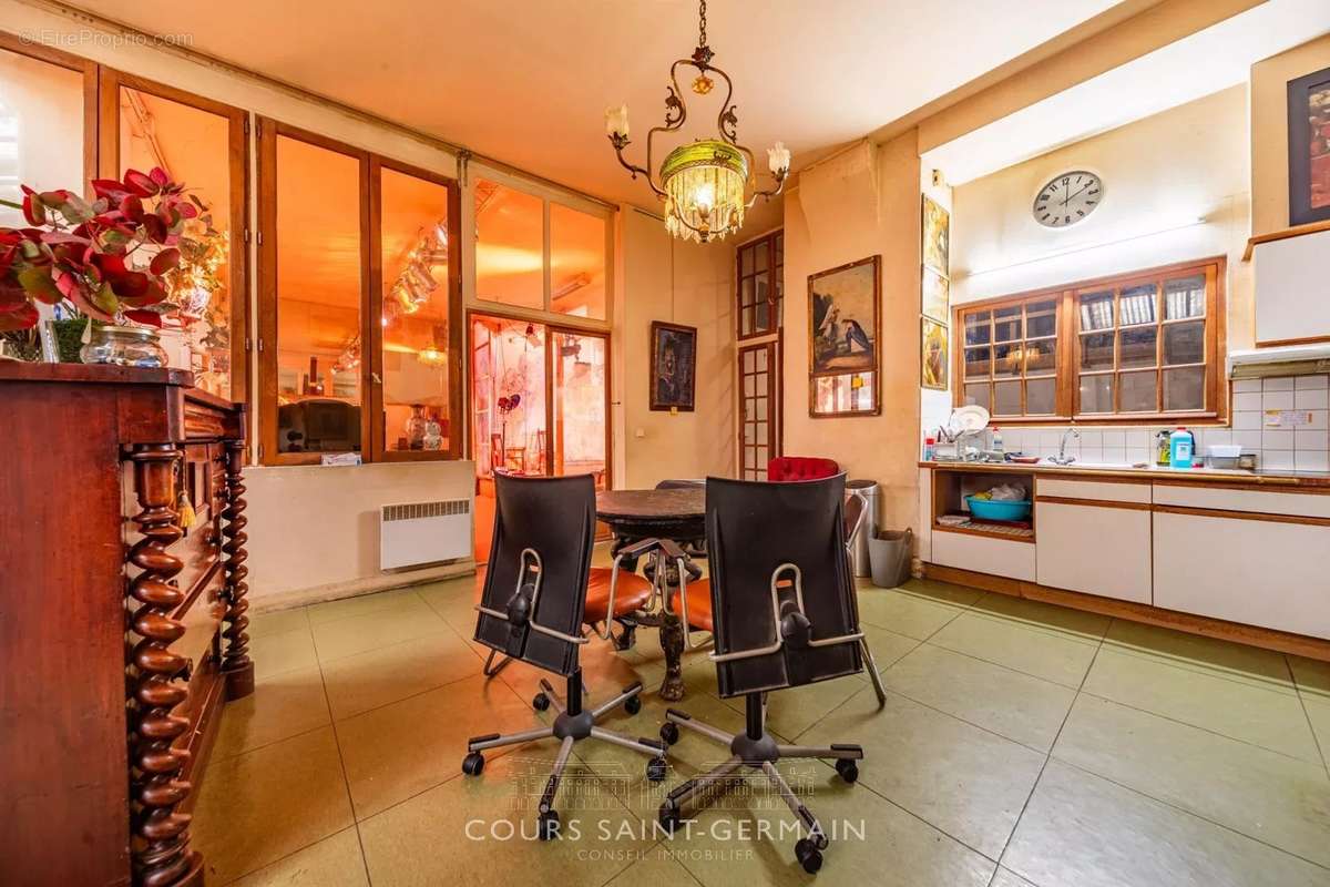 Appartement à PARIS-10E