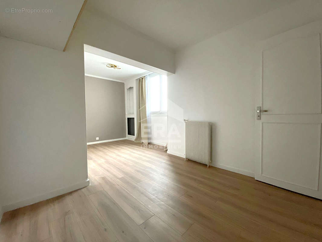 Appartement à IVRY-SUR-SEINE