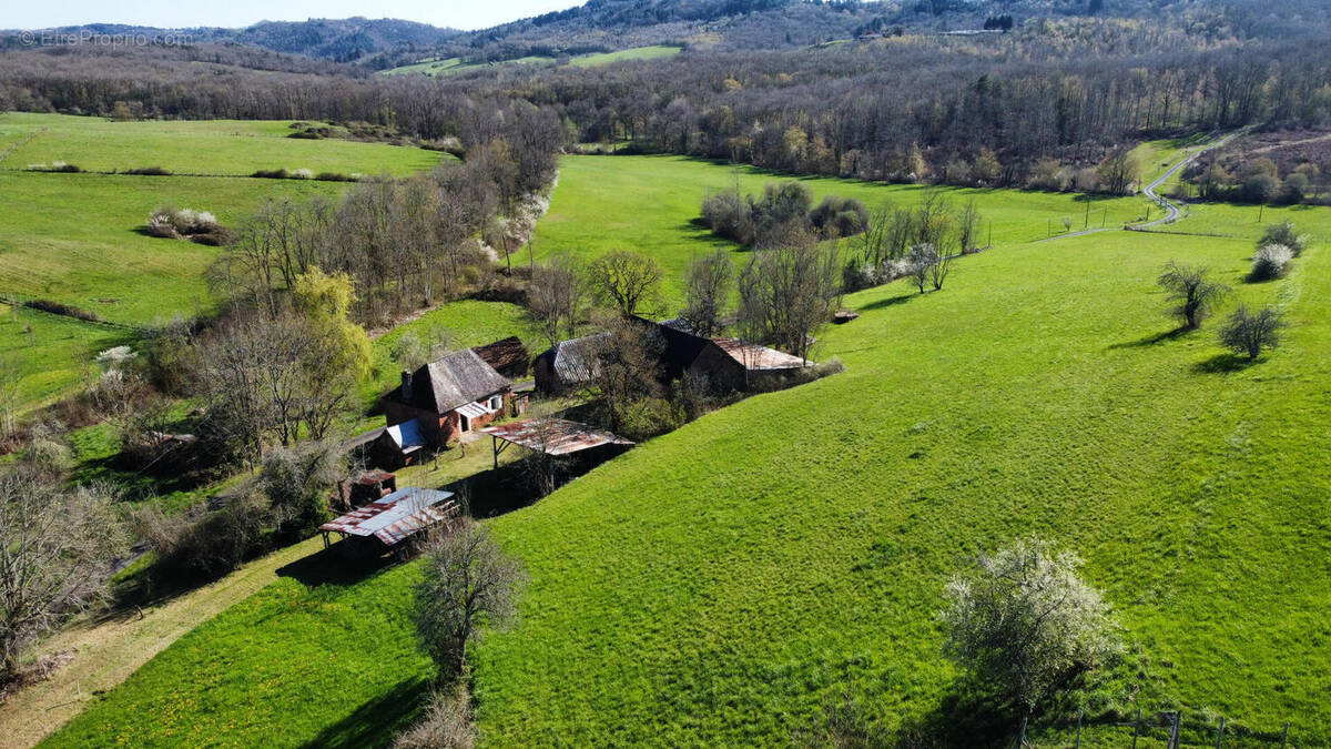 Drone Terrain - Maison à LA CASSAGNE