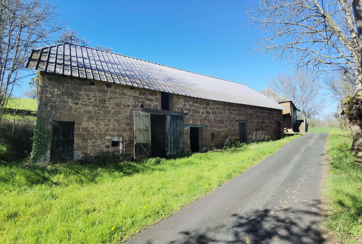 Grange 2 - Maison à LA CASSAGNE