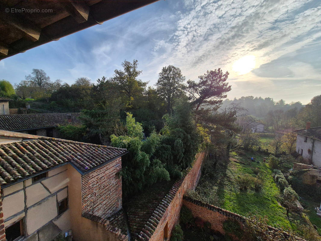 Appartement à CHATILLON-SUR-CHALARONNE