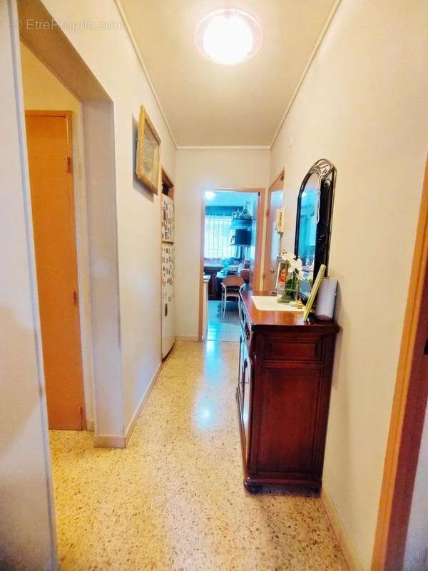   - Appartement à LE CANNET