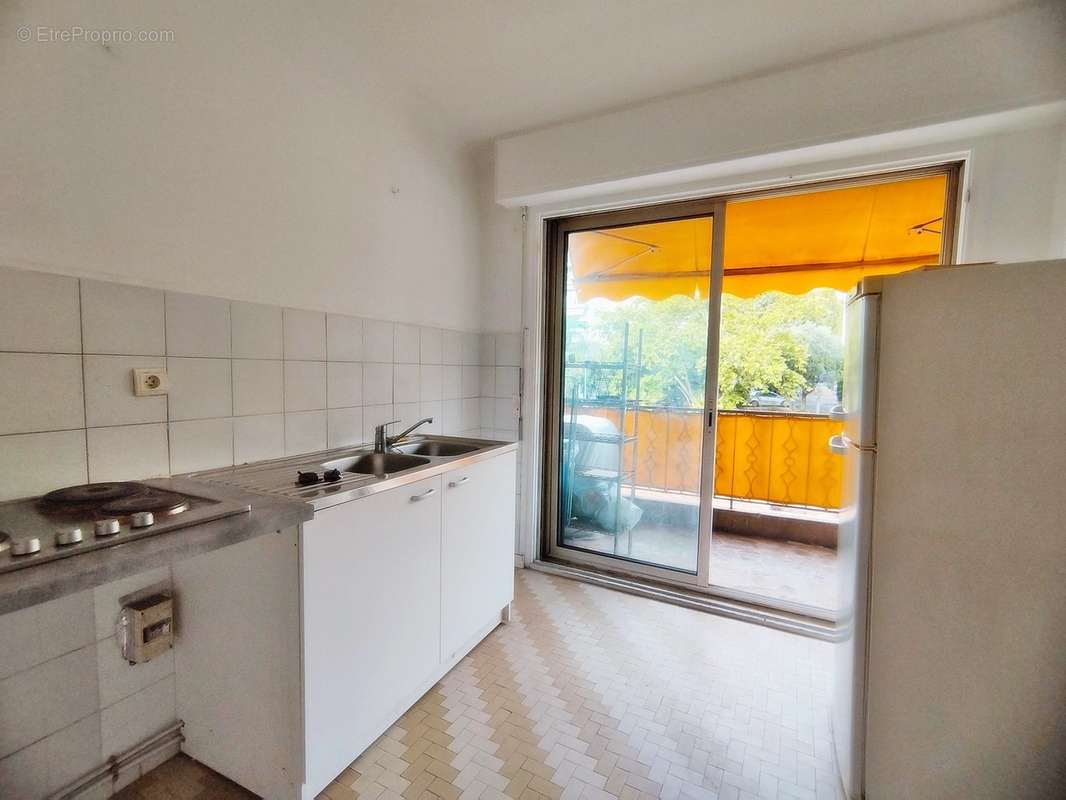   - Appartement à LE CANNET