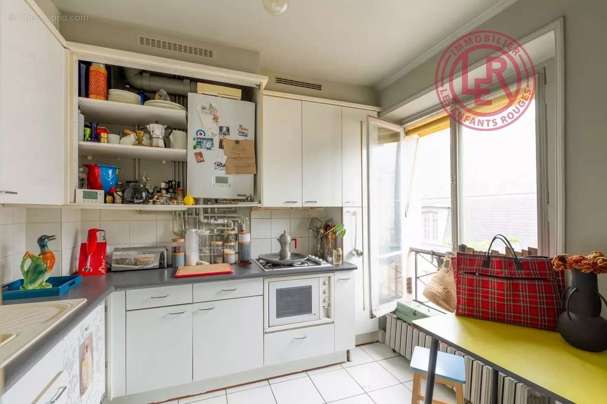 Appartement à PARIS-3E