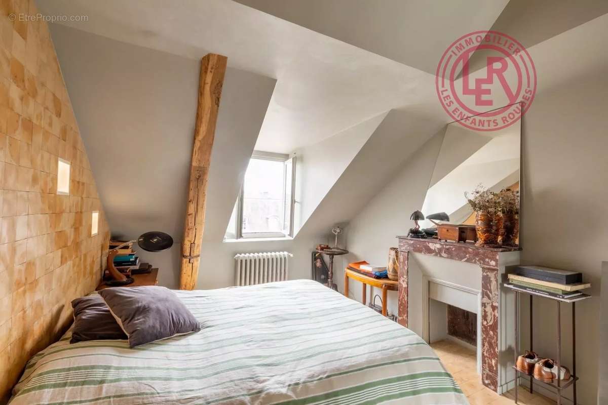 Appartement à PARIS-3E