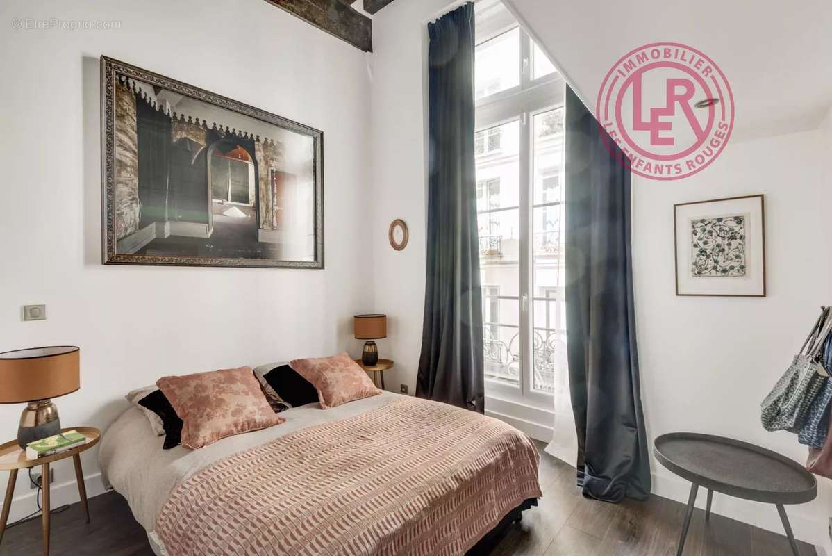 Appartement à PARIS-3E