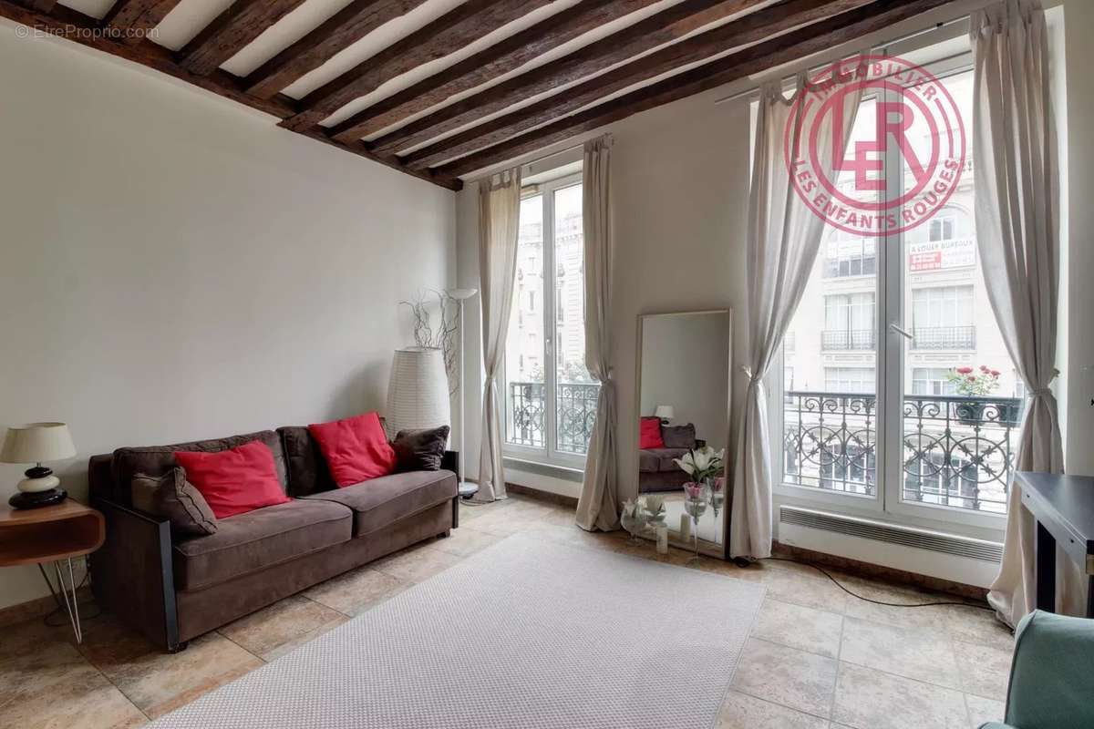 Appartement à PARIS-3E