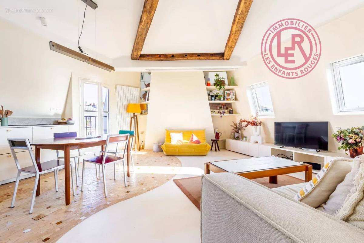 Appartement à PARIS-3E