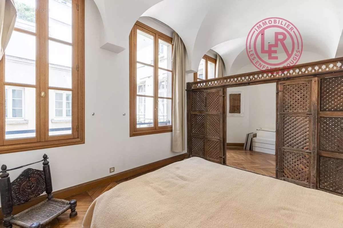 Appartement à PARIS-4E