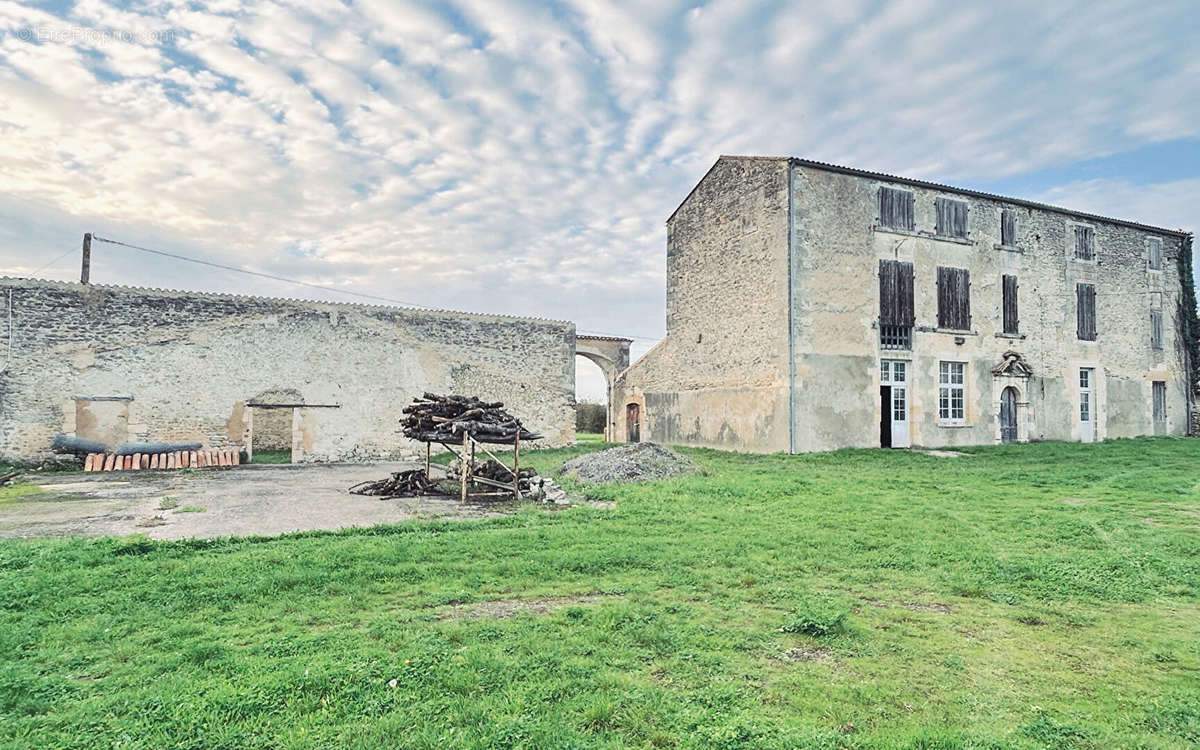 Maison à BLAYE