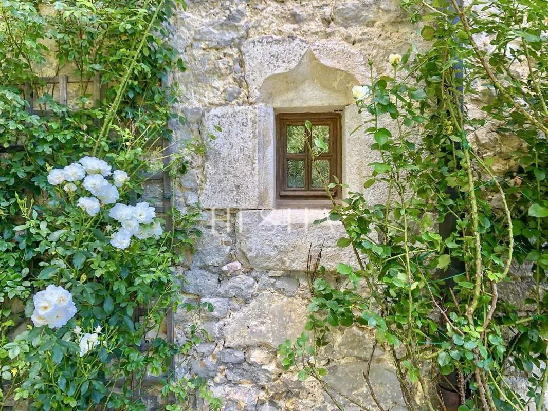 Maison à BELLEGARDE-SUR-VALSERINE