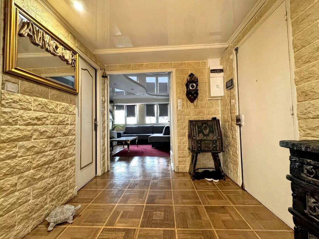 Appartement à MARSEILLE-8E